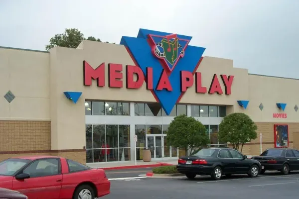 Media Play - #38